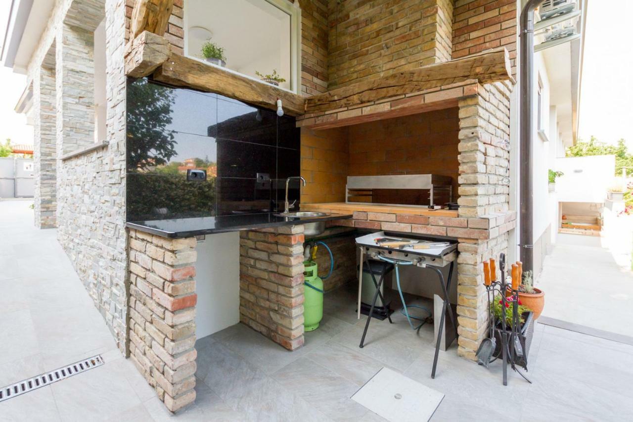 Apartmaji Sobe Zvezda Pobegi Bagian luar foto