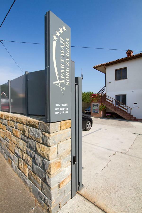 Apartmaji Sobe Zvezda Pobegi Bagian luar foto